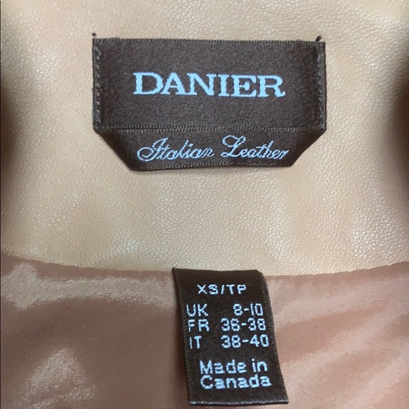 Danier lamb leather camel coloured jacket - Picture 3 of 7